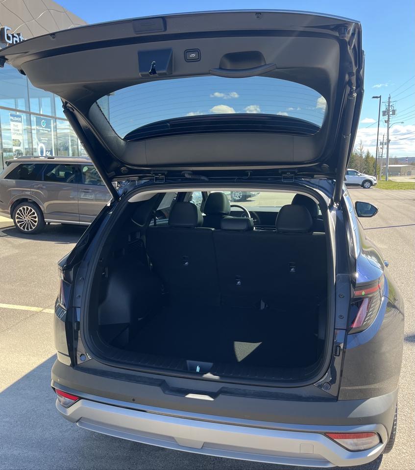 2026 Hyundai Tucson ULTIMATE HEV Photo