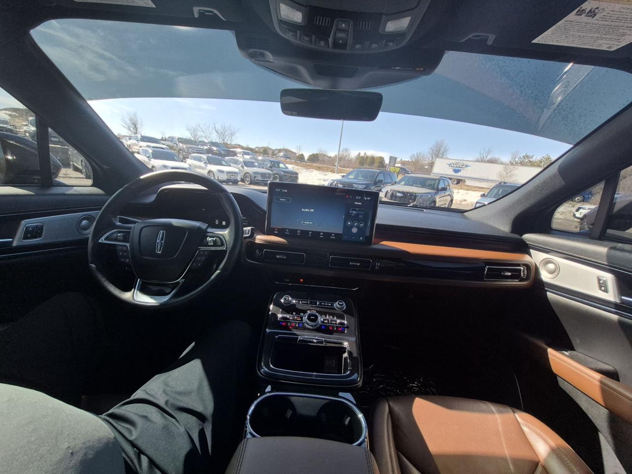 2023 Lincoln Nautilus LOCAL TRADE, LIKE NEW, SERVICED HERE, JET PACK! Photo