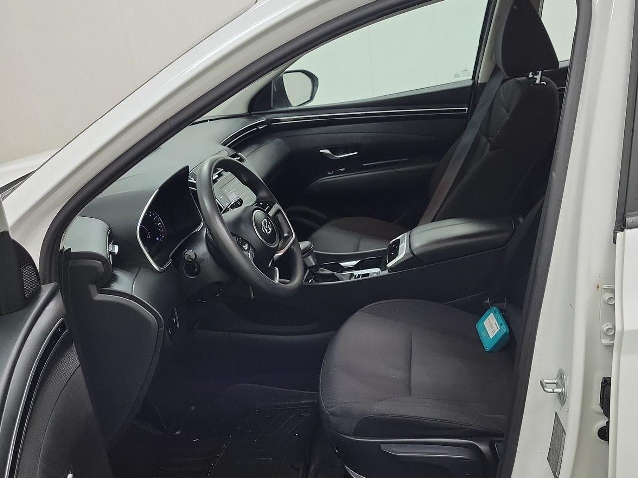 2022 Hyundai Tucson Essential Photo3