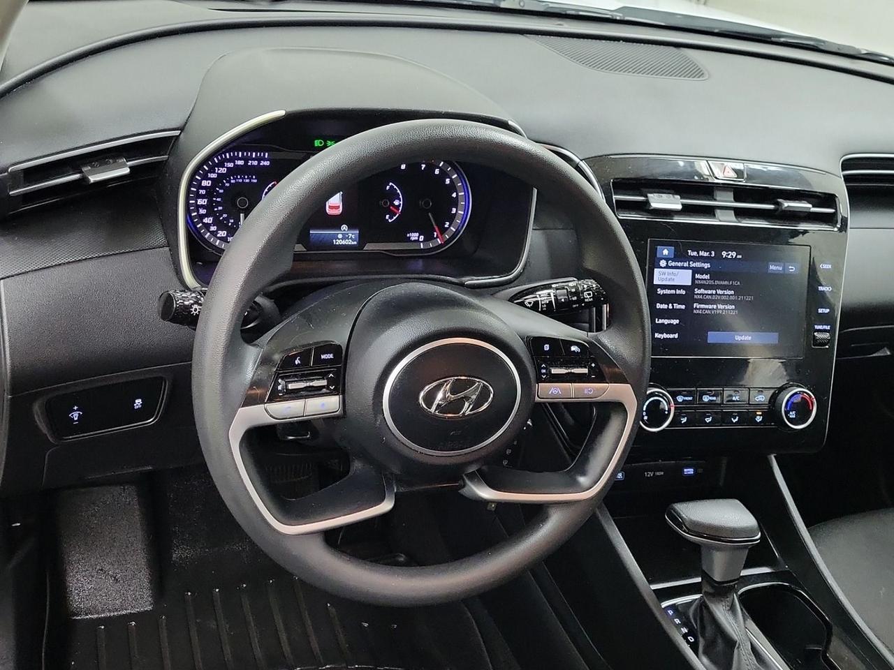 2022 Hyundai Tucson Essential Photo