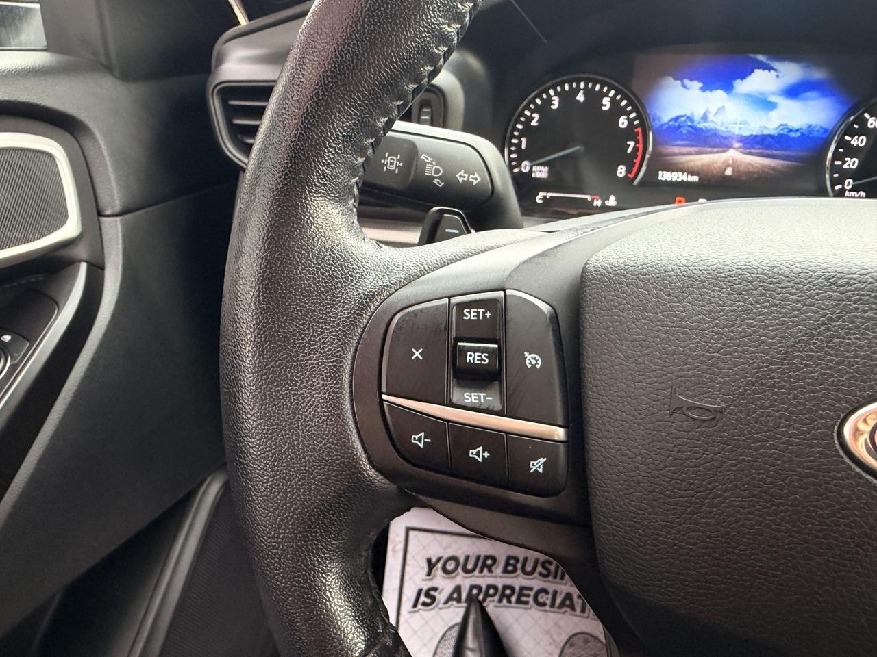 2020 Ford Explorer XLT - 7 Passenger Photo