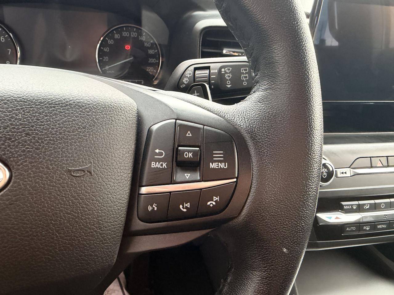 2020 Ford Explorer XLT - 7 Passenger Photo