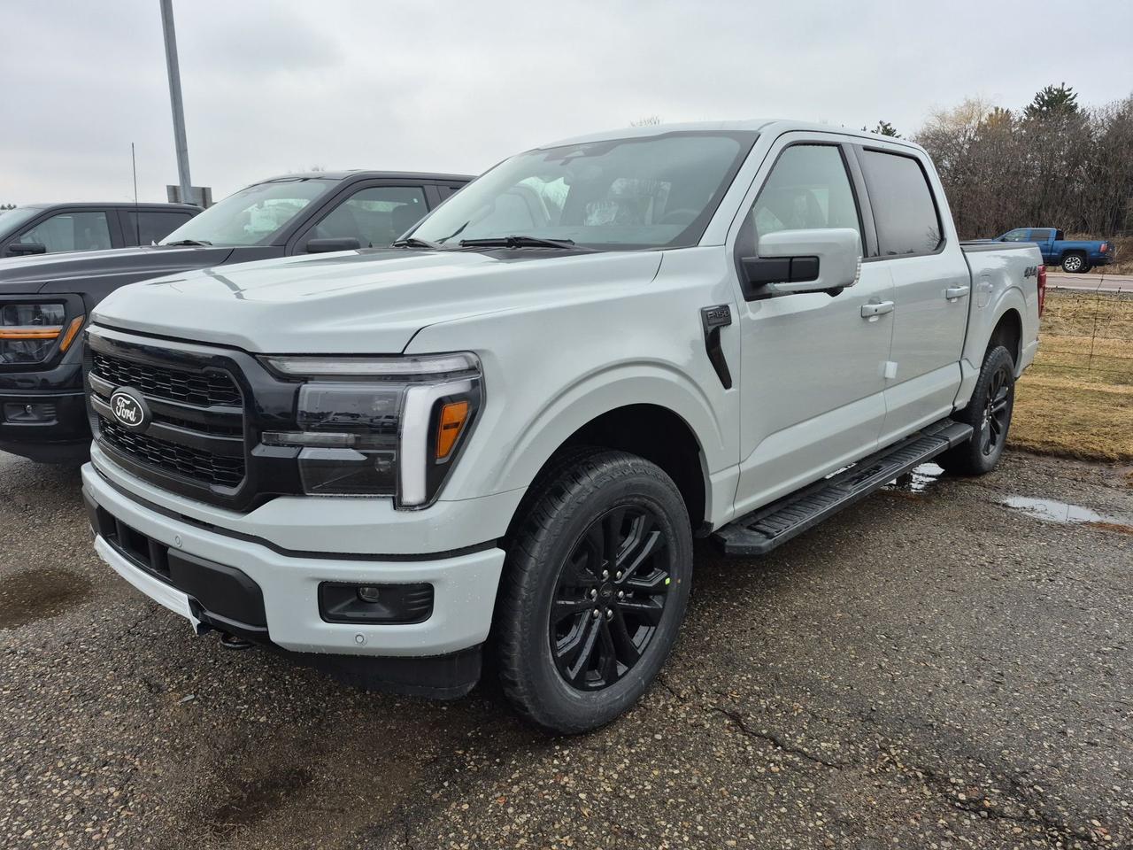 2026 Ford F-150 LARIAT, HEADS UP DISPLAY, MOONROOF, BLACK PKG Photo0