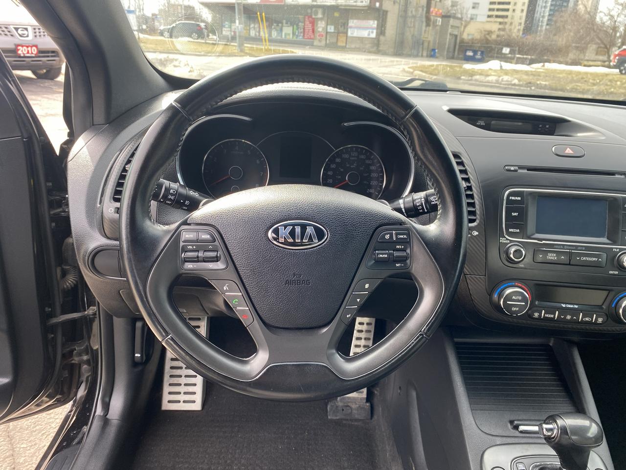 2016 Kia Forte Koup SX/Automatic/Gas Saver/Backup Camera/Bluetooth Photo