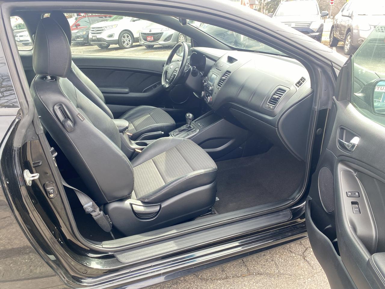 2016 Kia Forte Koup SX/Automatic/Gas Saver/Backup Camera/Bluetooth Photo