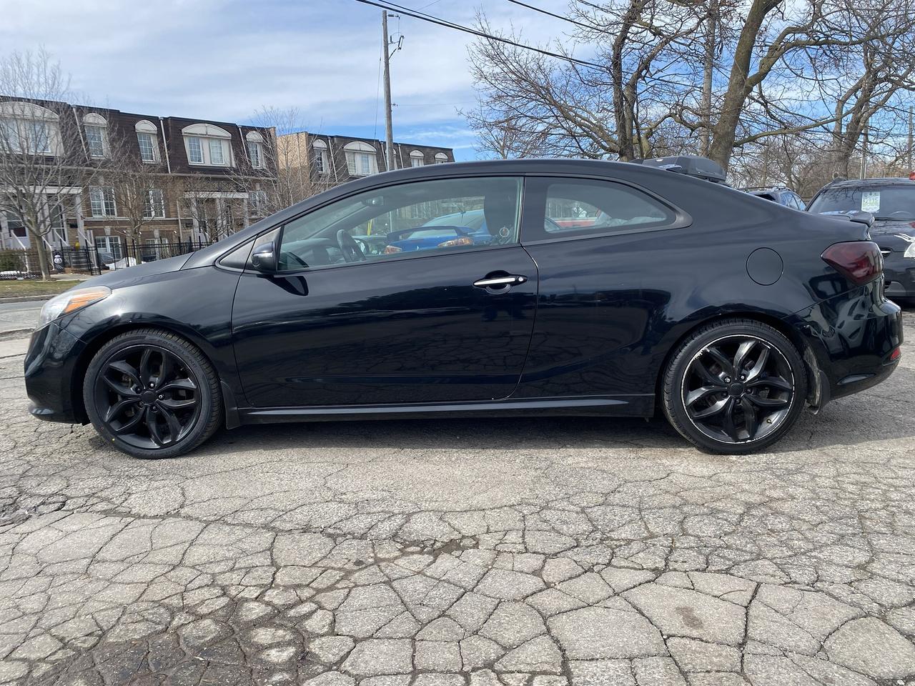 2016 Kia Forte Koup SX/Automatic/Gas Saver/Backup Camera/Bluetooth Photo