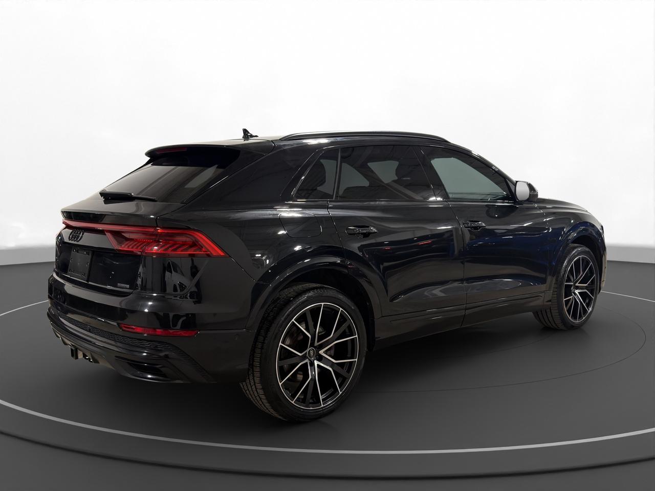 2022 Audi Q8 Progressiv | S LINE | BLACK OPTICS | Photo