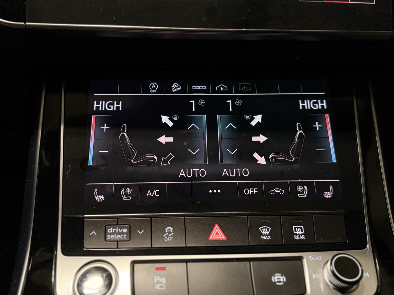 2022 Audi Q8 Progressiv | S LINE | BLACK OPTICS | Photo