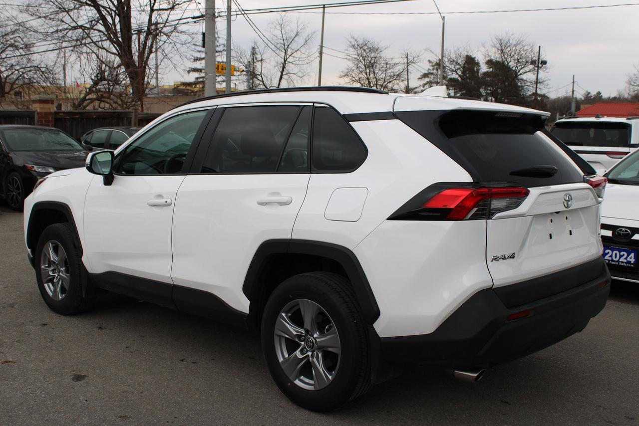 2025 Toyota RAV4 XLE AWD Photo