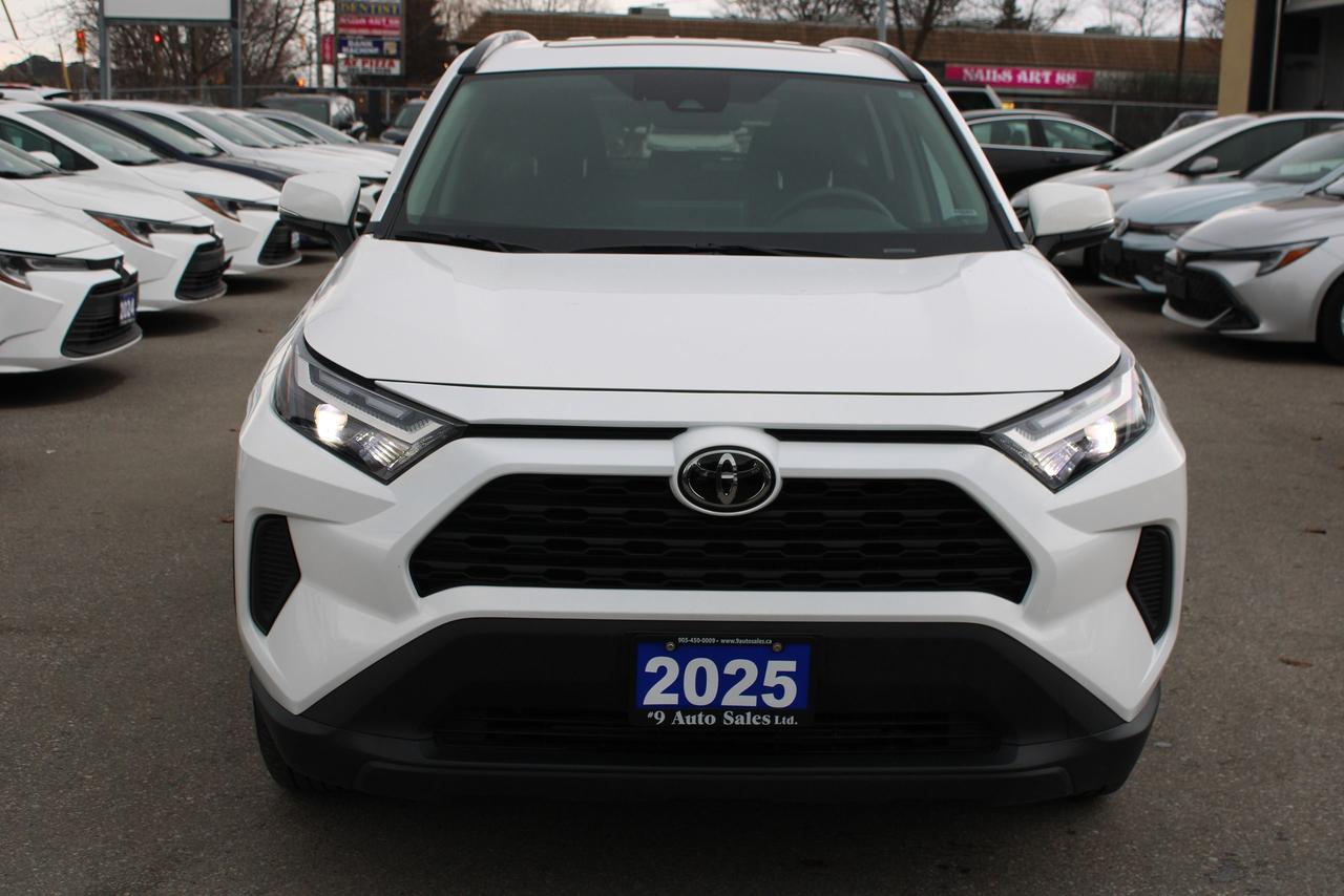 2025 Toyota RAV4 XLE AWD Photo3