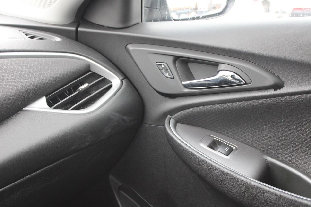 2024 Chevrolet Malibu 1LT Photo