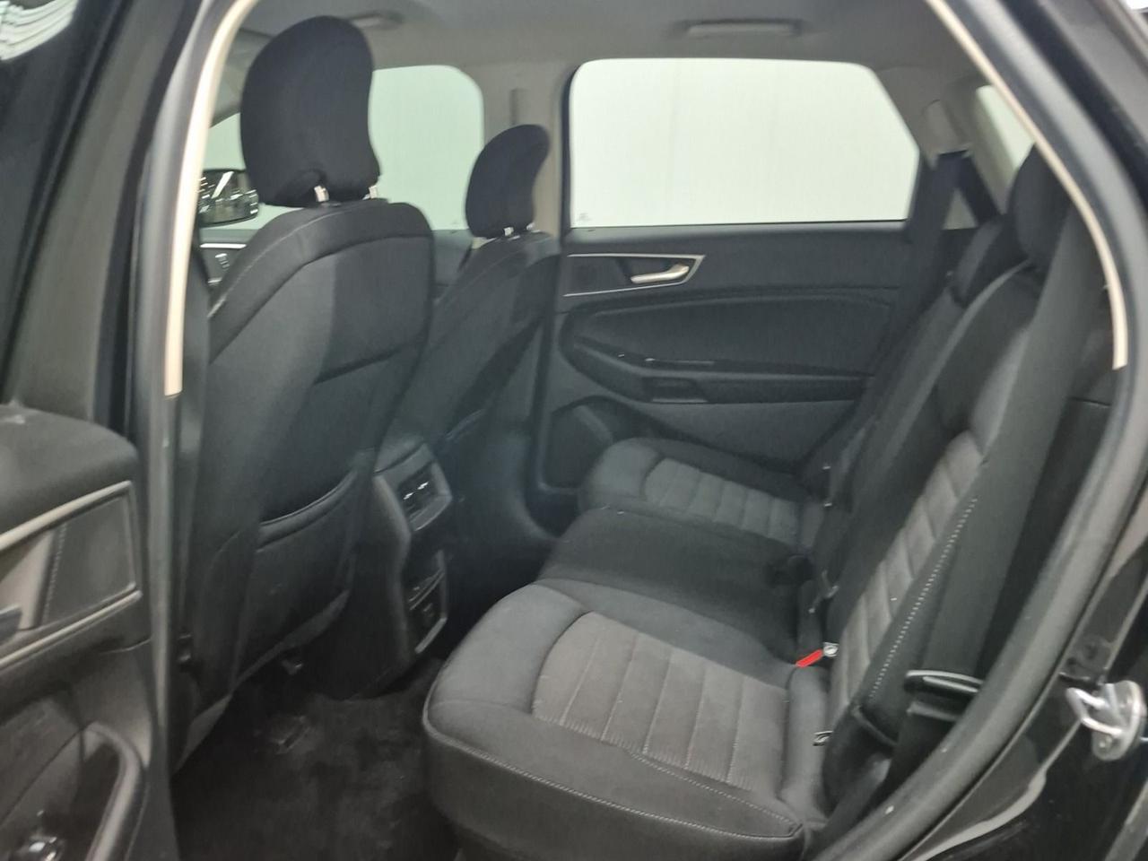 2018 Ford Edge SEL Photo2