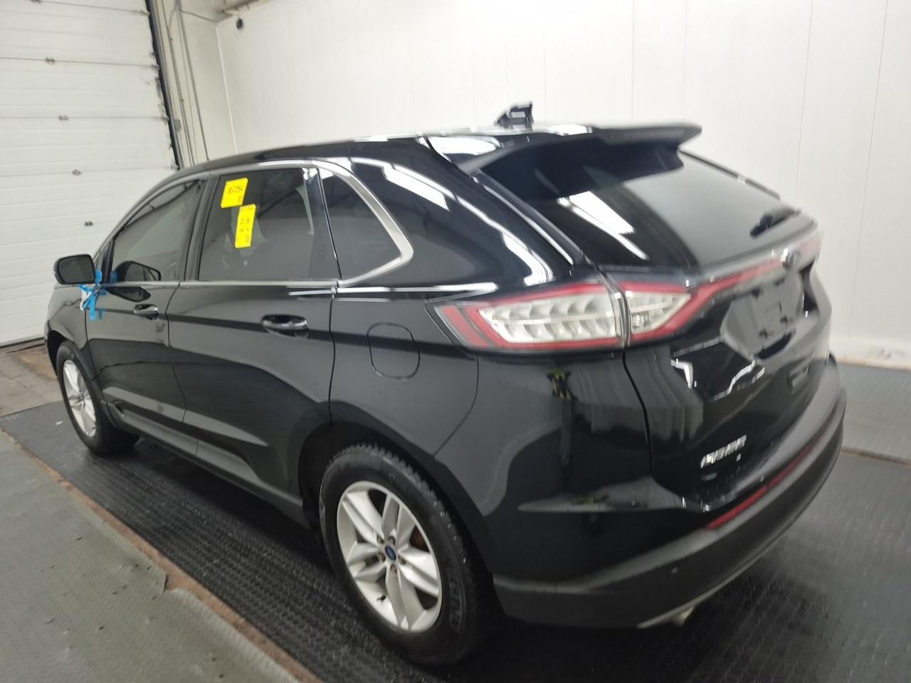 2018 Ford Edge SEL Photo
