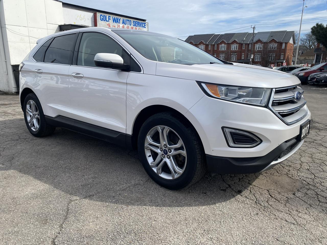 2017 Ford Edge 1Owner/Titanium AWD/Leather/Roof/Navi/Back Camera Photo