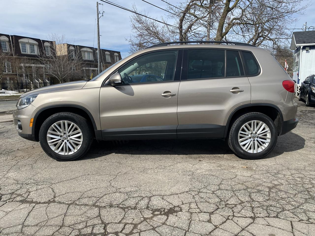 2016 Volkswagen Tiguan NO Accidents/Automatic/AWD/Bckup Camera/Bluetooth Photo