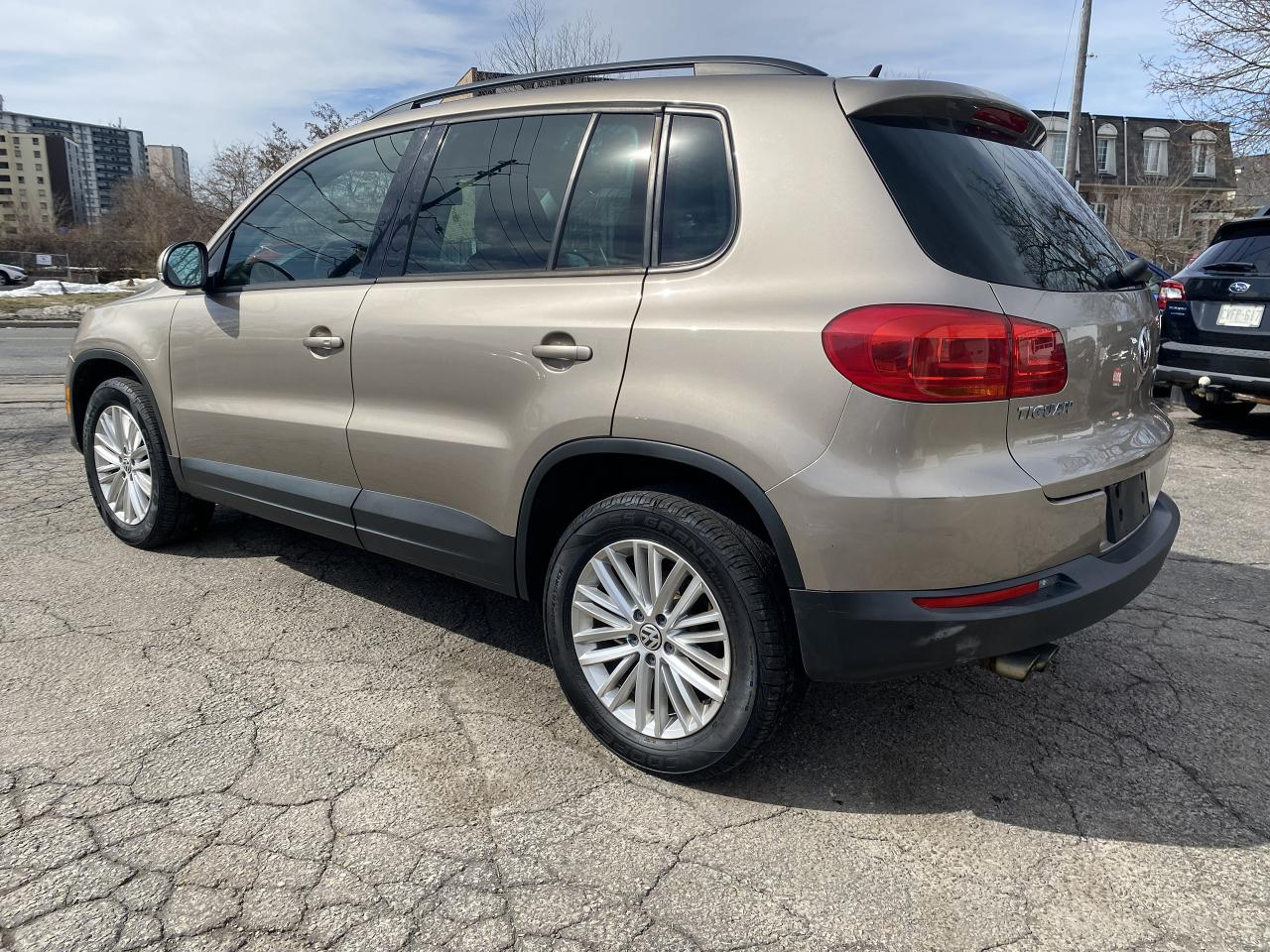 2016 Volkswagen Tiguan NO Accidents/Automatic/AWD/Bckup Camera/Bluetooth Photo