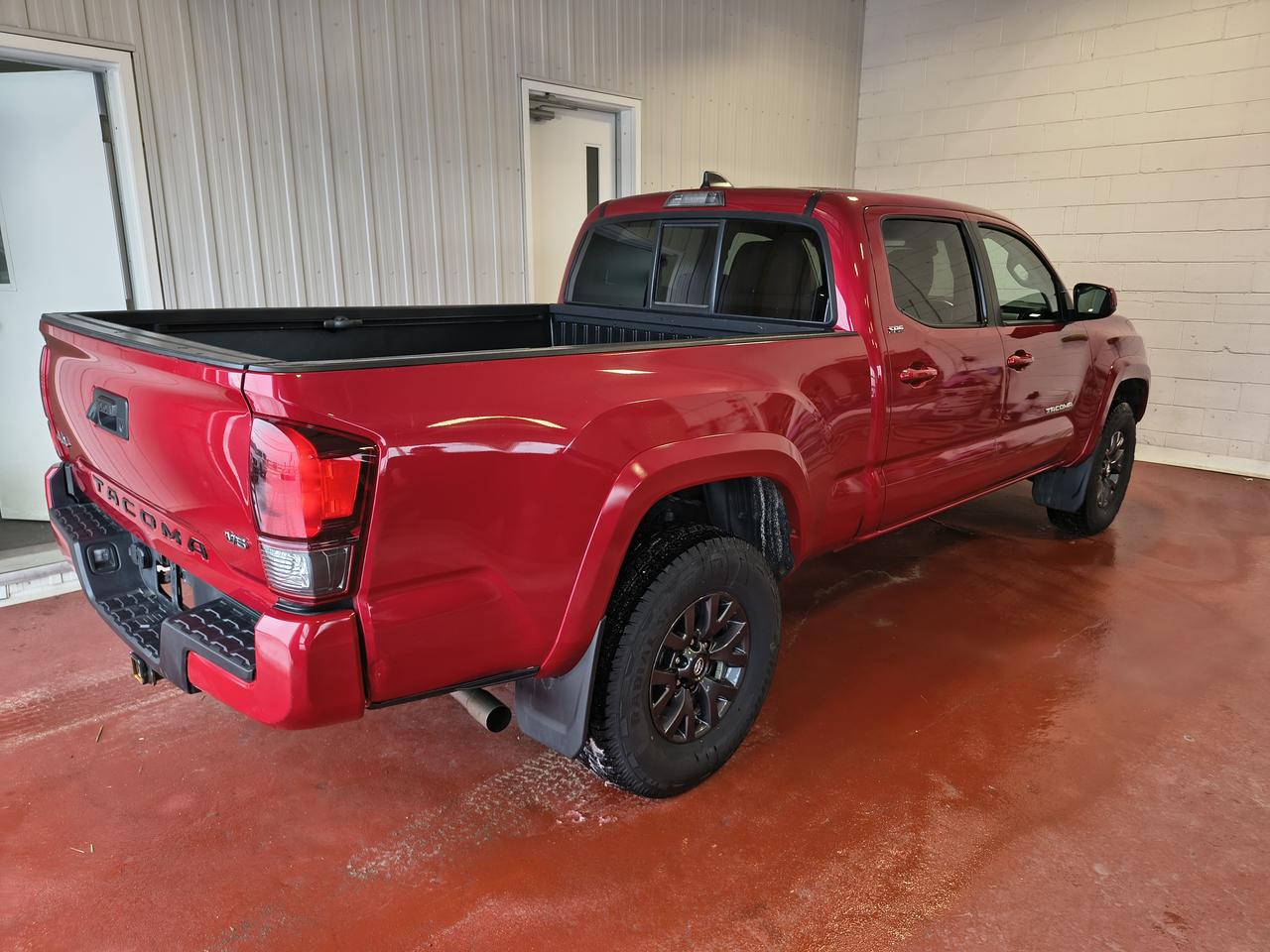 2022 Toyota Tacoma SR5 Photo