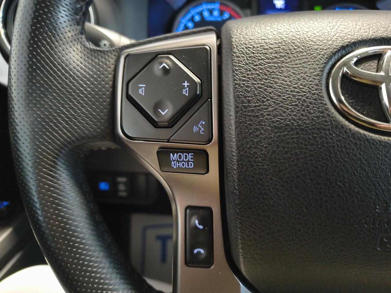 2022 Toyota Tacoma SR5 Photo0