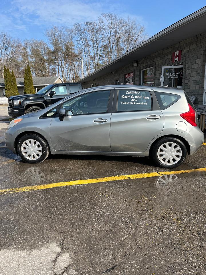 2014 Nissan Versa Note HATCHBACK S 1.6 LTR 4 CYL. Photo3