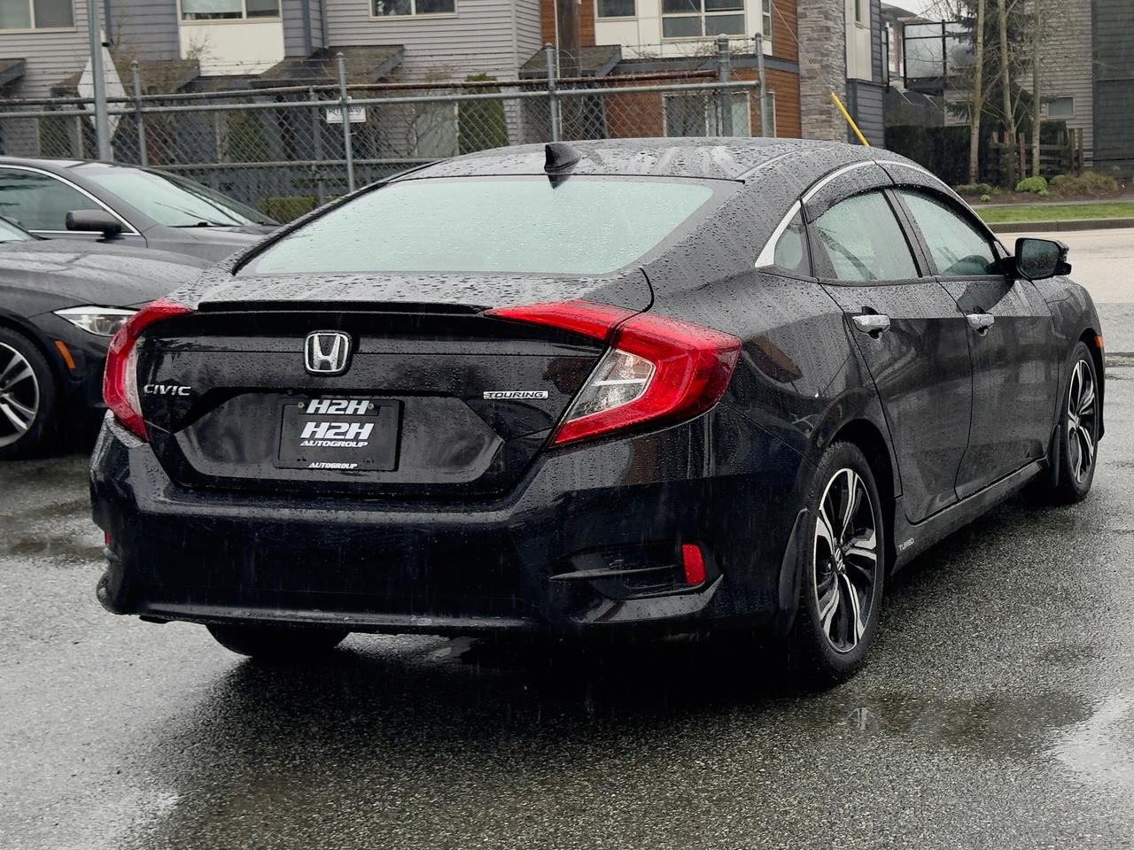 2017 Honda Civic Touring FINANCING AVAILABLE Photo5