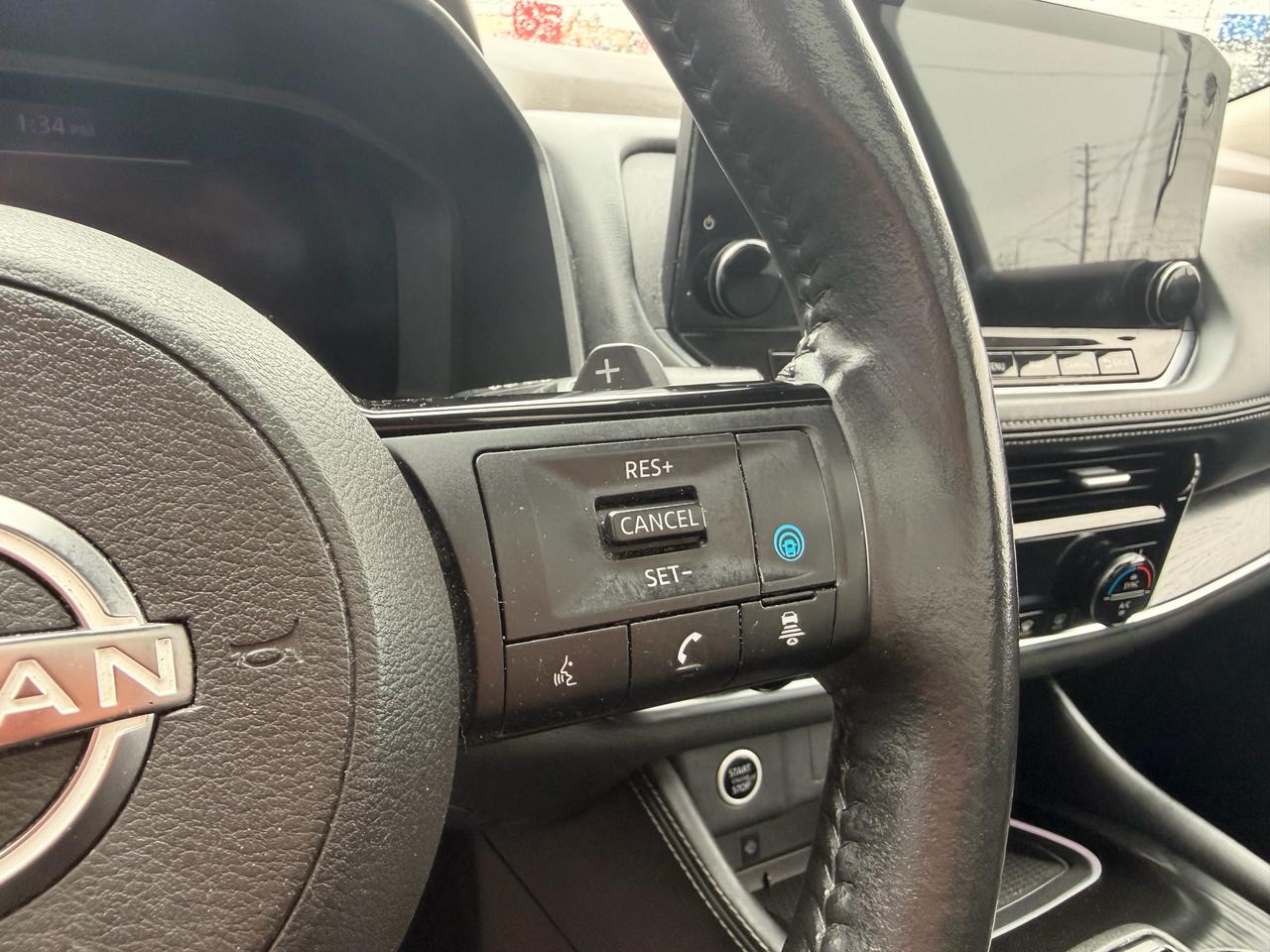 2023 Nissan Rogue AWD Platinum Photo