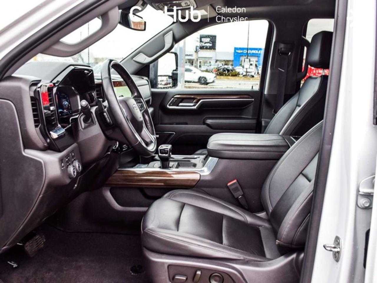 2024 Chevrolet Silverado 1500 LT Trail Boss 4WD Crew Cab 157" 3.0 L Leather 5 passengers with captain chair Photo