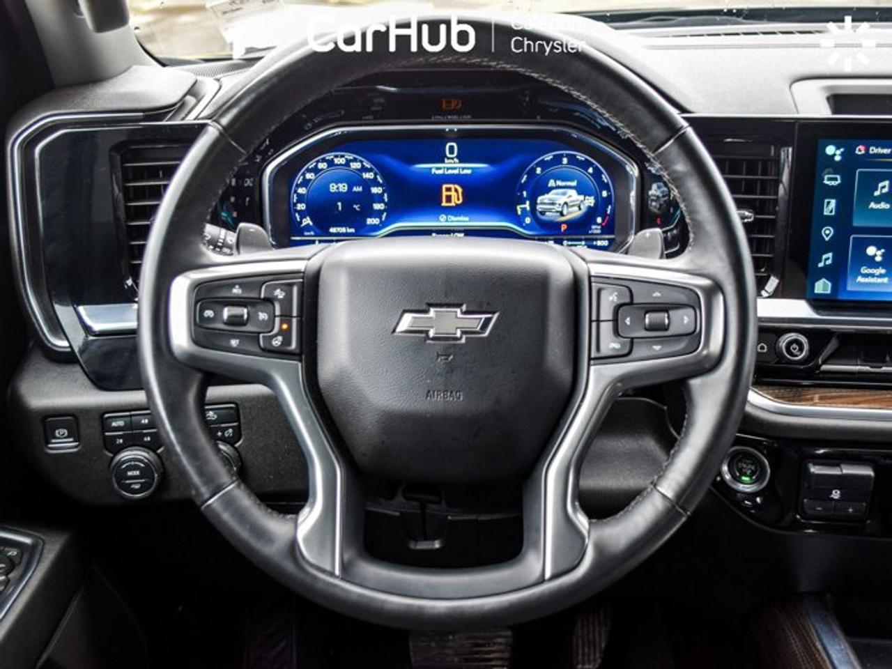 2024 Chevrolet Silverado 1500 RST 4WD Crew Cab 147" 5.3L 5 passengers with captain chair Photo