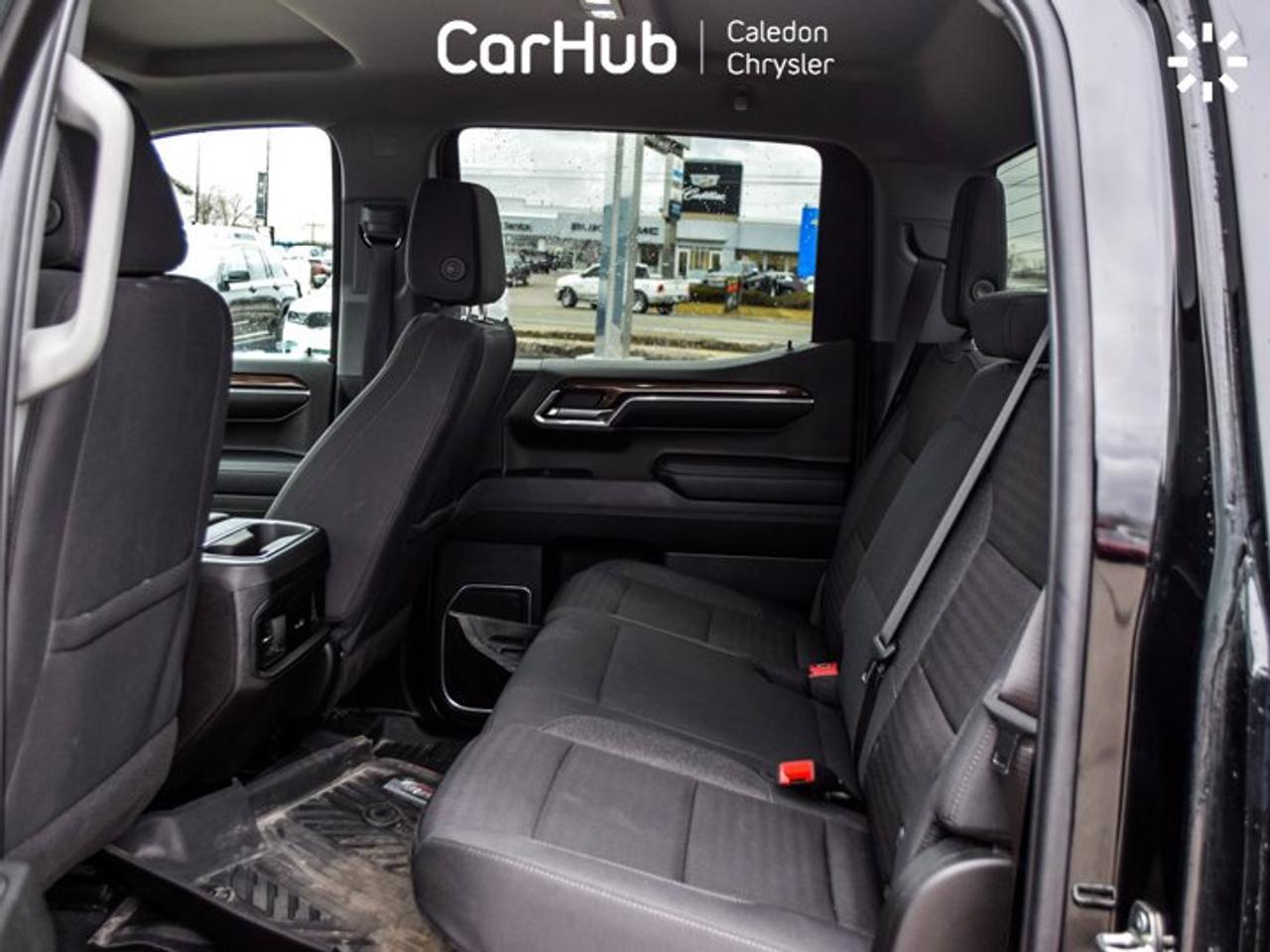 2024 Chevrolet Silverado 1500 RST 4WD Crew Cab 147" 5.3L 5 passengers with captain chair Photo