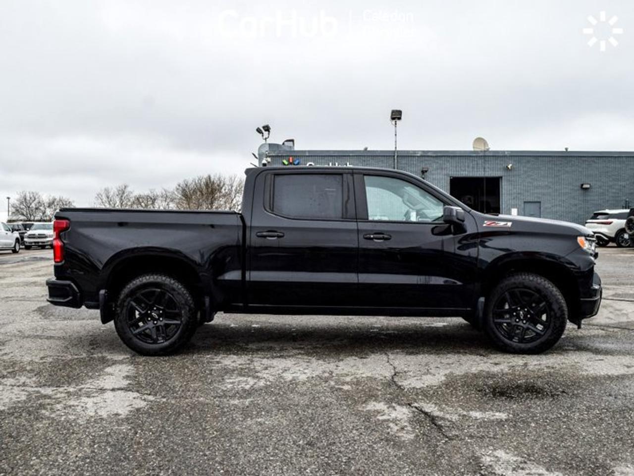 2024 Chevrolet Silverado 1500 RST 4WD Crew Cab 147" 5.3L 5 passengers with captain chair Photo