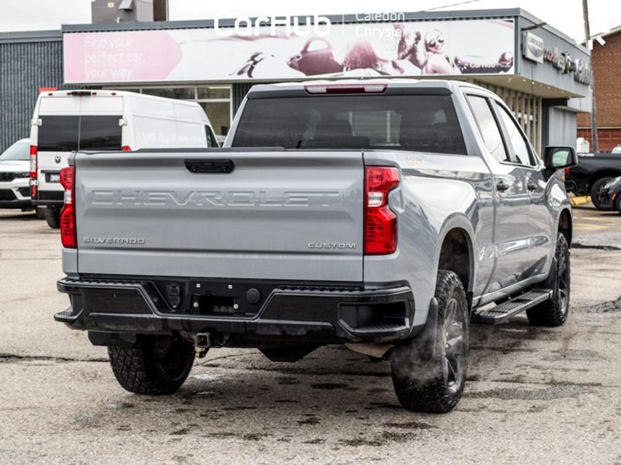 2024 Chevrolet Silverado 1500 Custom Trail Boss 4WD Crew Cab Z71 157" 6 Passenger Photo