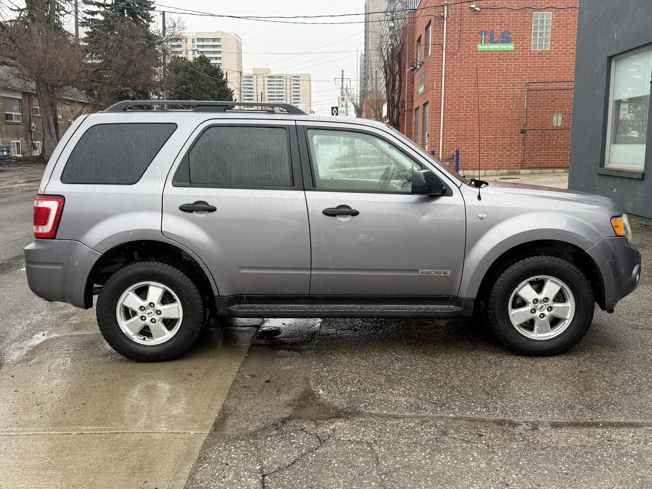 2008 Ford Escape XLT Photo3