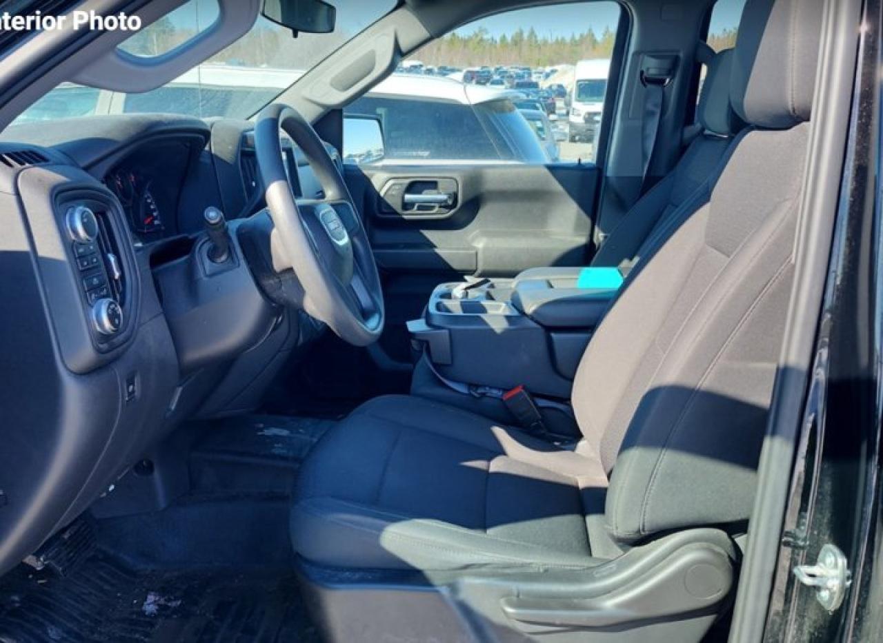 2023 GMC Sierra 1500 Pro Crew 4X4 | 5.3L | X31 | Alloy Wheels | Convenience Pkg | CarPlay + Android | and More ! Photo