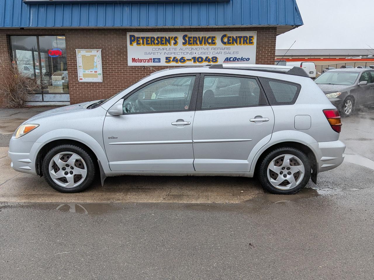 2005 Pontiac Vibe 4DR WGN FWD Photo