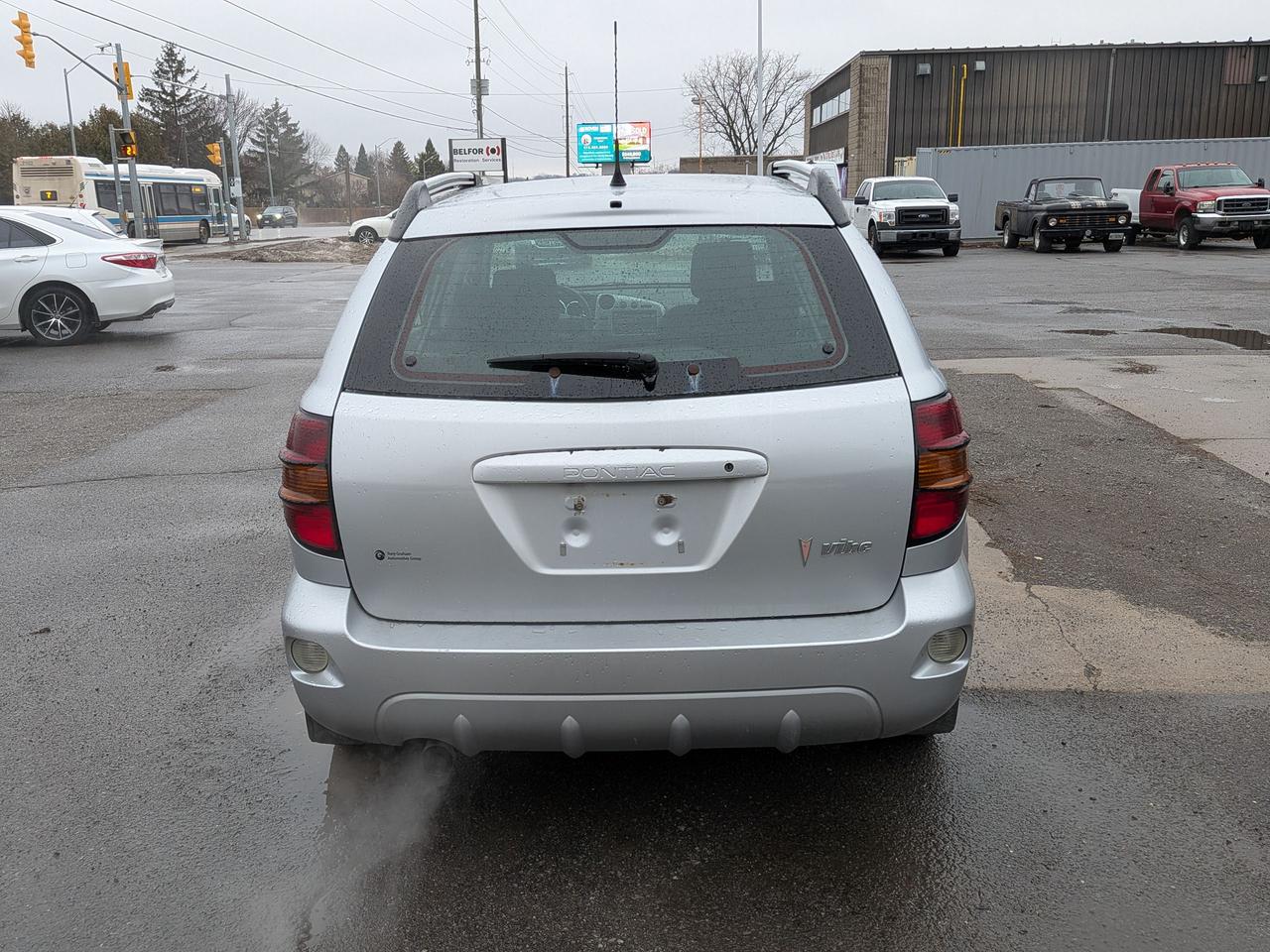 2005 Pontiac Vibe 4DR WGN FWD Photo2