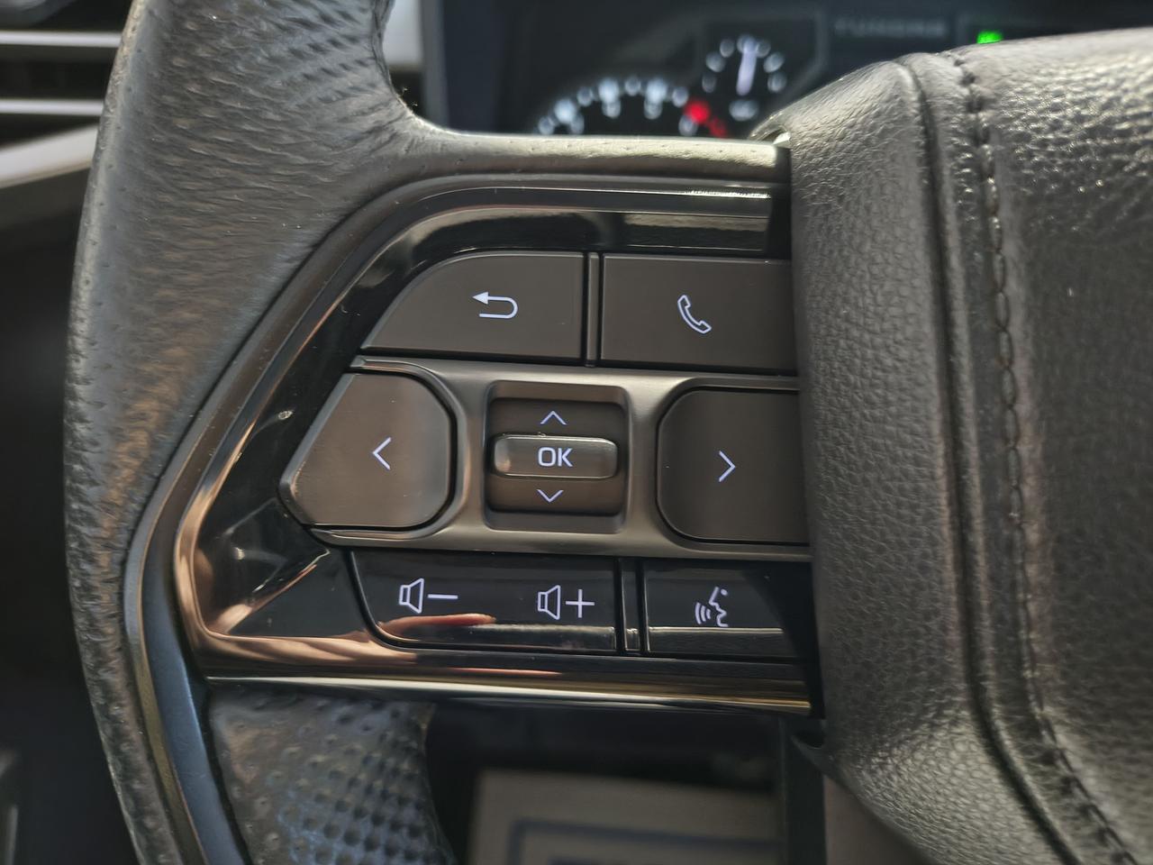 2024 Toyota Tundra SR5 TRD OFF ROAD Photo0