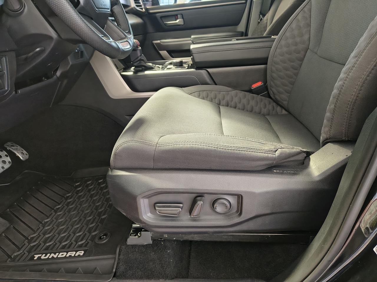 2024 Toyota Tundra SR5 TRD OFF ROAD Photo0