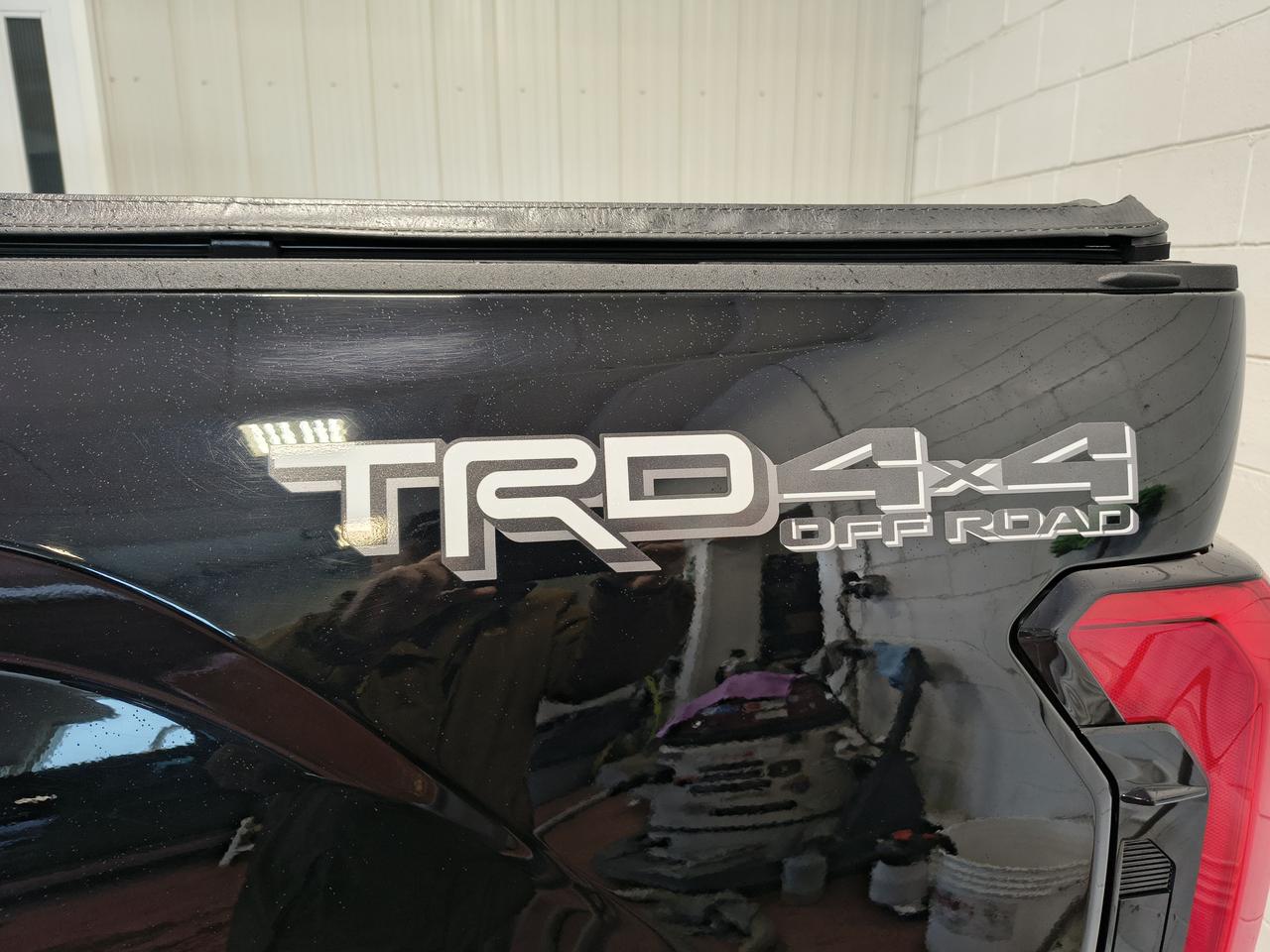 2024 Toyota Tundra SR5 TRD OFF ROAD Photo0