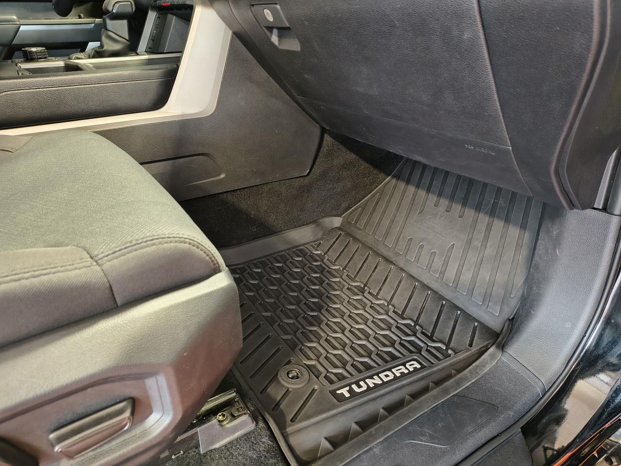 2024 Toyota Tundra SR5 TRD OFF ROAD Photo