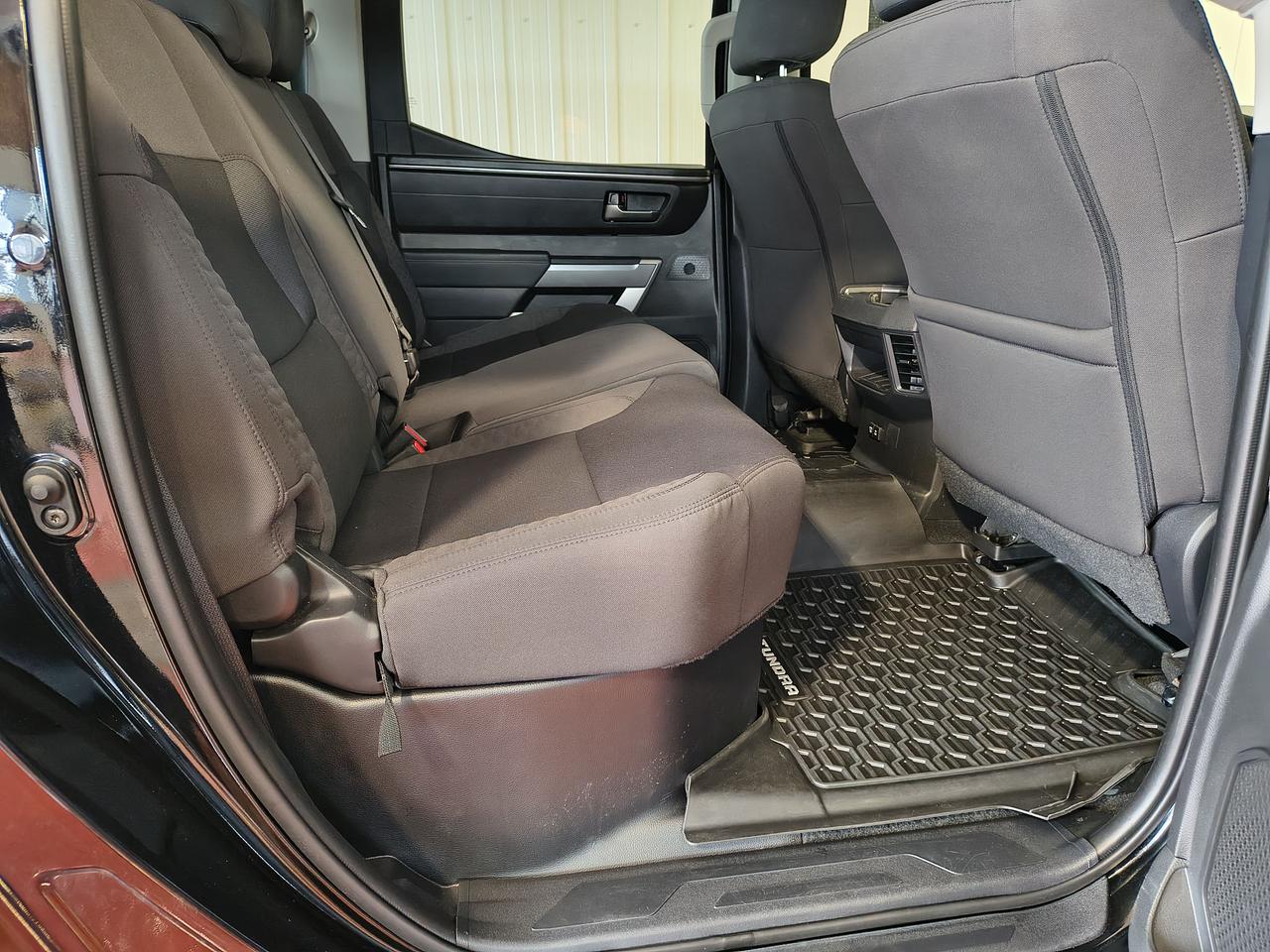 2024 Toyota Tundra SR5 TRD OFF ROAD Photo0