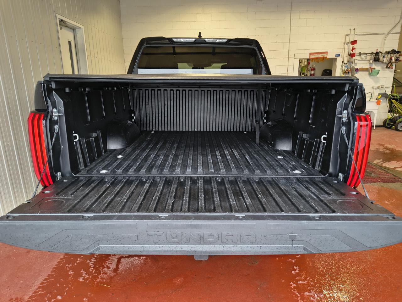 2024 Toyota Tundra SR5 TRD OFF ROAD Photo