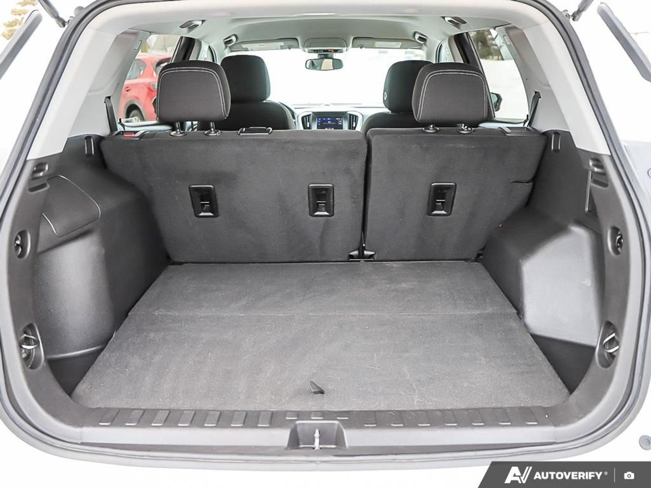 2023 GMC Terrain SLE, AWD, REMOTE START, R/V CAM, H/SEATS Photo