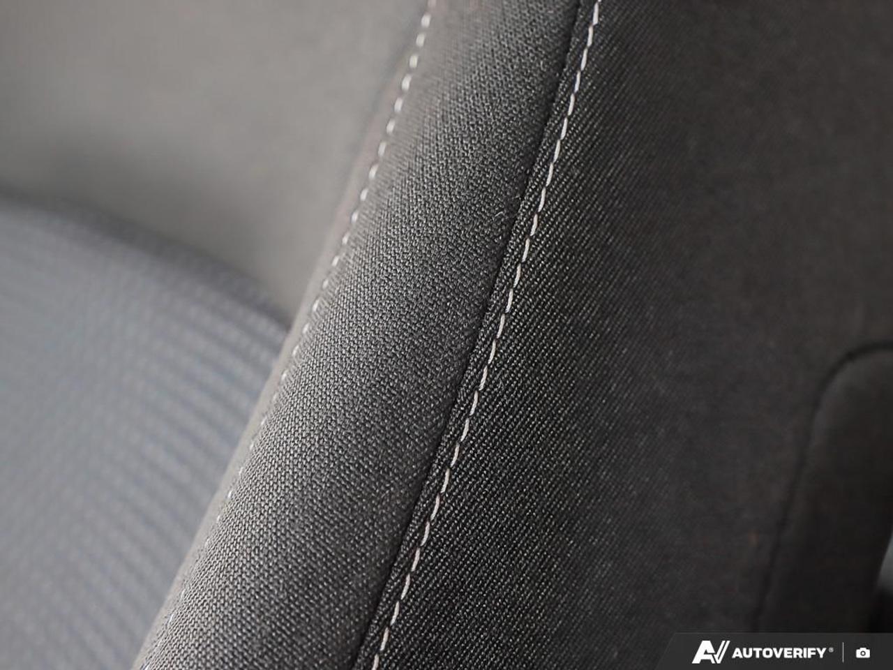 2023 GMC Terrain SLE, AWD, REMOTE START, R/V CAM, H/SEATS Photo