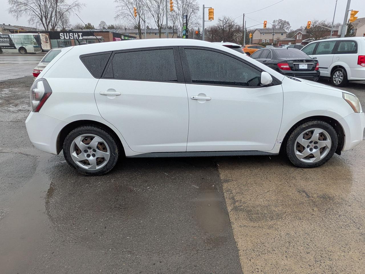 2009 Pontiac Vibe 4DR WGN FWD Photo3