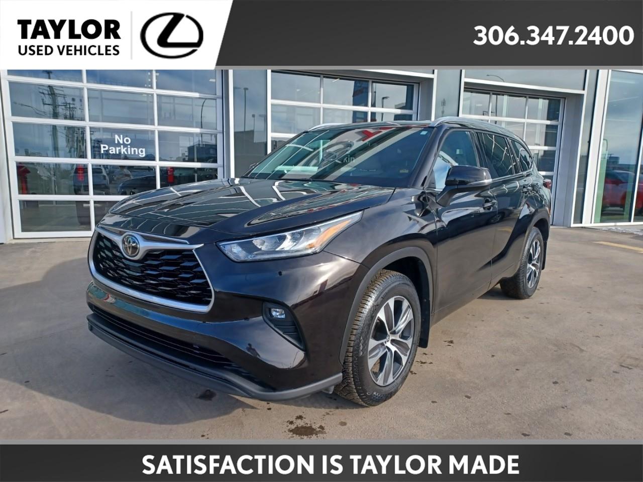 Used 2021 Toyota Highlander XLE for sale in Regina, SK