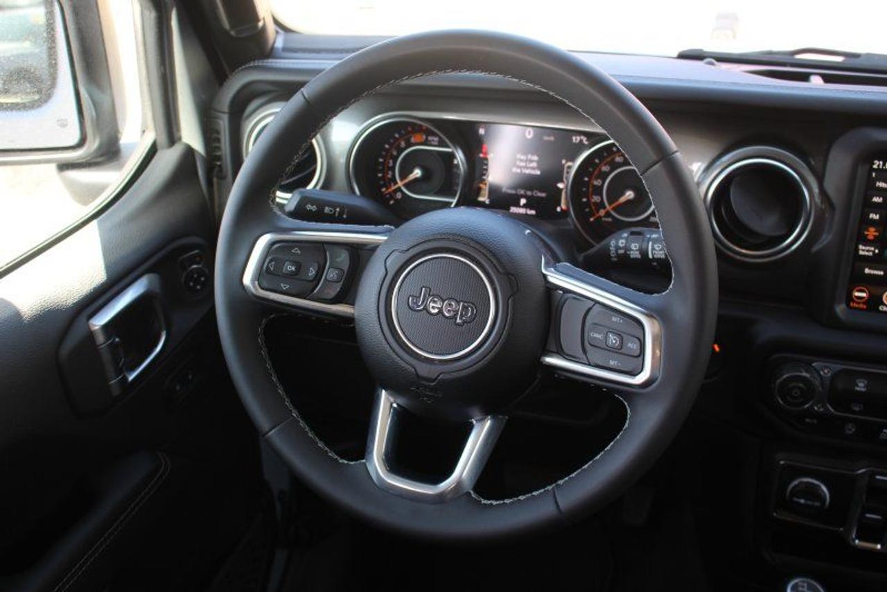 2023 Jeep Wrangler Sahara*Low Ks*4x4*CarPlay*Rear Cam*Navi Photo