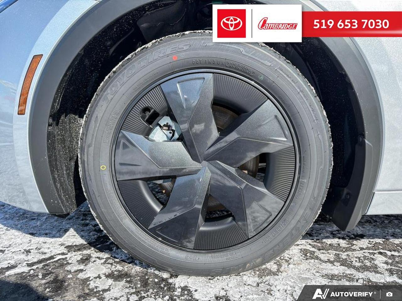 2026 Toyota Prius Plug-In Hybrid SE Photo