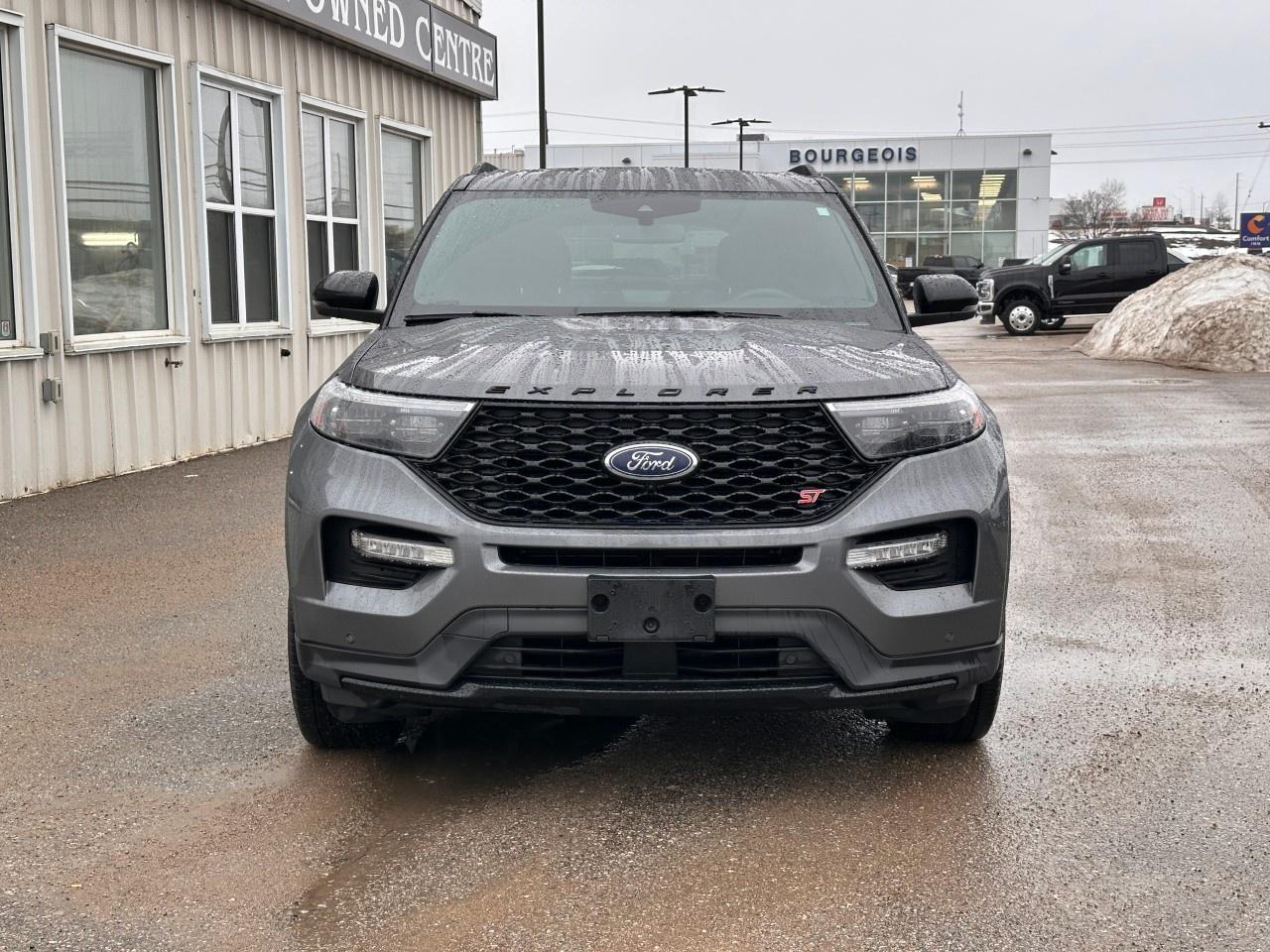 2023 Ford Explorer ST 4WD Photo