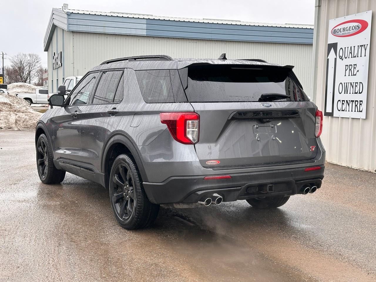 2023 Ford Explorer ST 4WD Photo