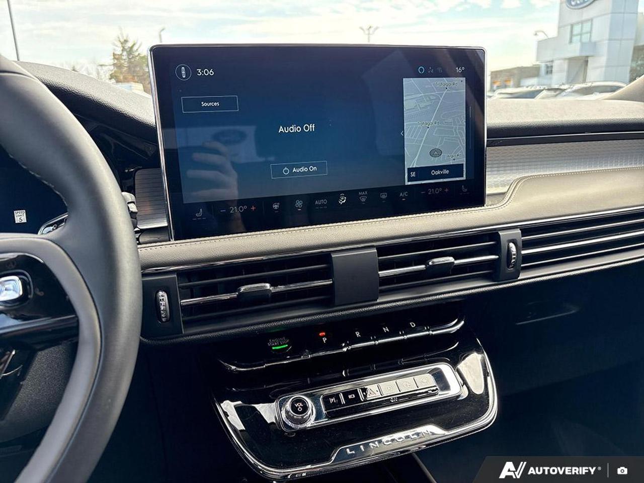 2026 Lincoln Corsair Premiere 101A|HEATED/VENT SEATS|2.0L|LOW KM Photo