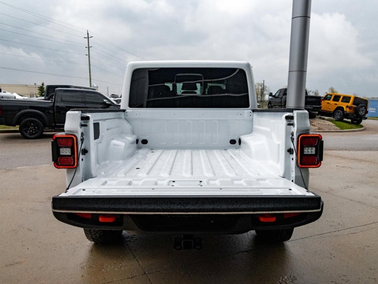2026 Jeep Gladiator Mojave Photo